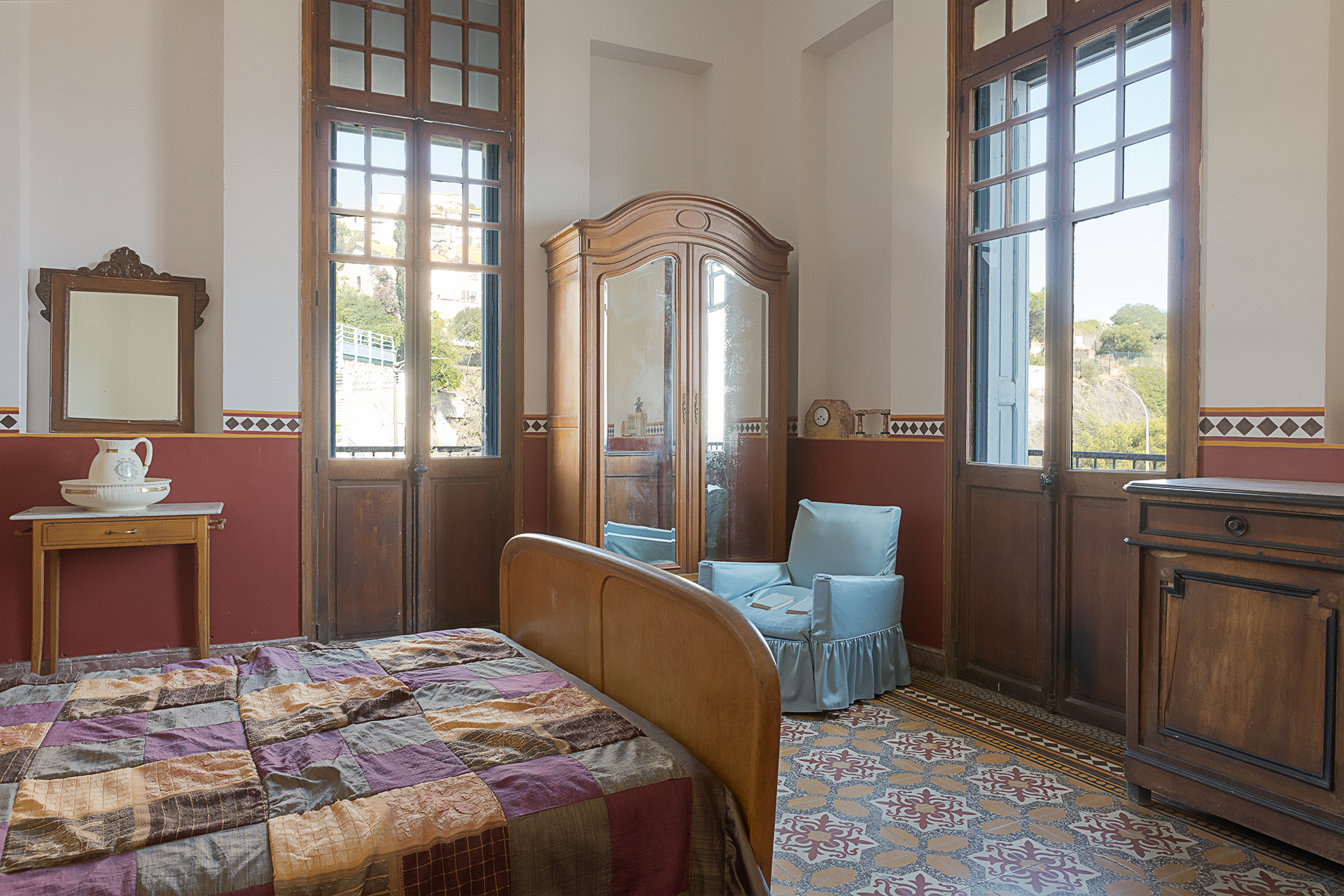 Photographie d'hôtel, une chambre de l'hôtel le belvédère à Cerbère